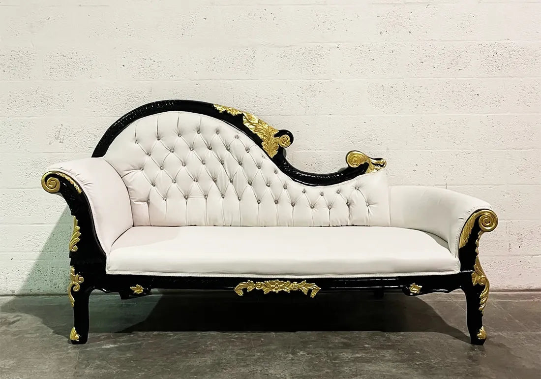 Royal and Luxury Look Wooden Rococo Chaise Lounge